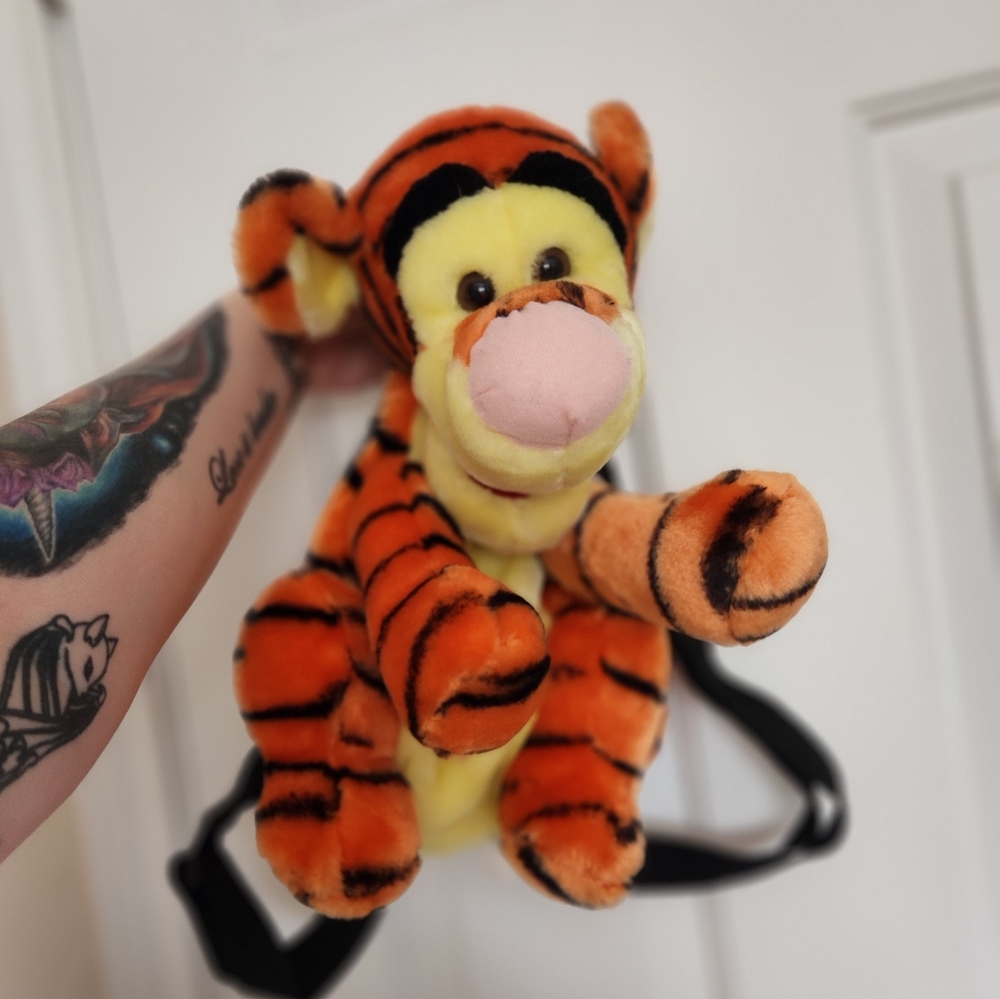 Vintage Disney Tigger Plush Backpack Zipper Pocket Winnie the Pooh Y2K